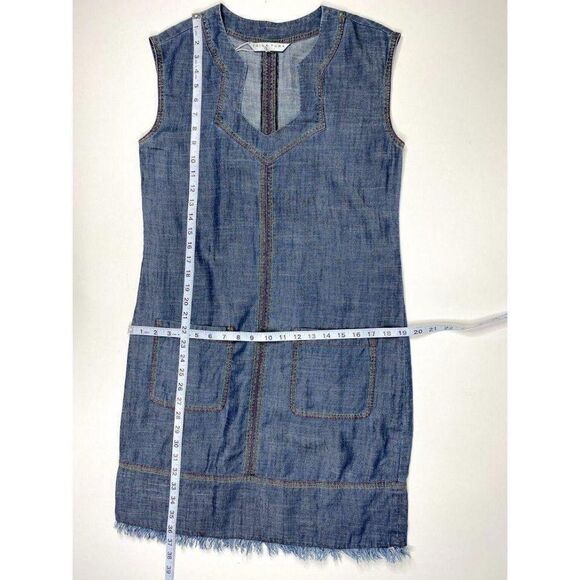Trina Turk Shift Dress S Blue Chambray Frayed-Hem - Picture 4 of 9